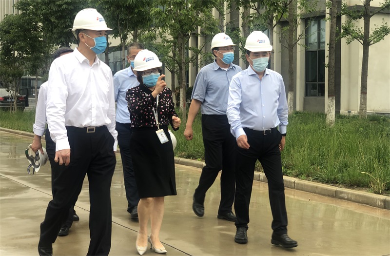 陜西省省長劉國中、西安市市長李明遠一行調研高陵藍曉產業園