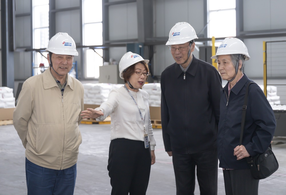 張全興院士參觀藍(lán)曉科技3.jpg