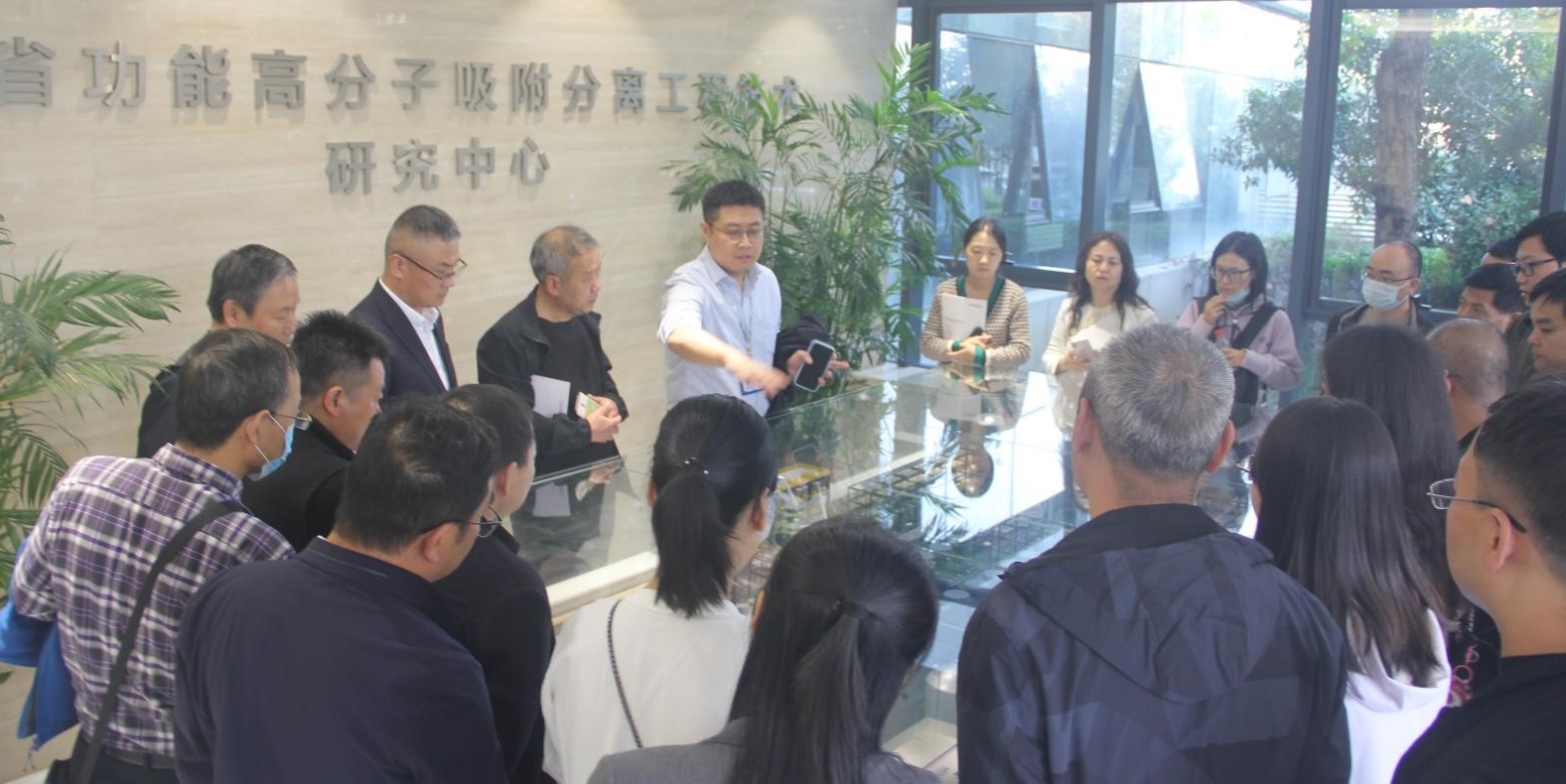以互學(xué)拓思路 以交流促發(fā)展