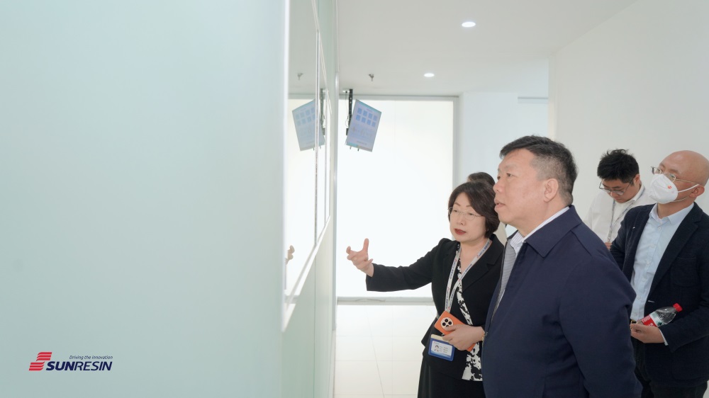 中國上市公司協(xié)會黨委書記柳磊一行蒞臨藍曉科技調研指導